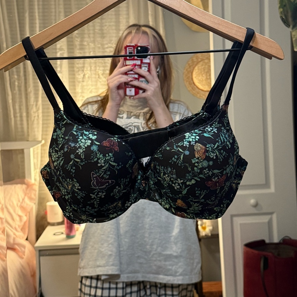 Victoria’s Secret Butterfly Garden Black Bra (Wired)